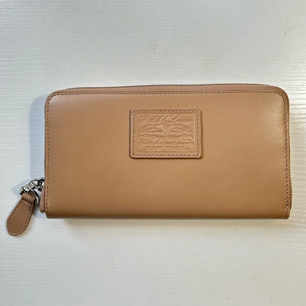 NWOT cream/beige and purple leather Ralph Lauren zipper wallet classic chic